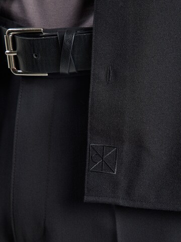 melns Calvin Klein Standarta piegriezums Krekls