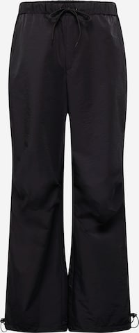 TOPMAN Tapered Housut värissä musta: etupuoli