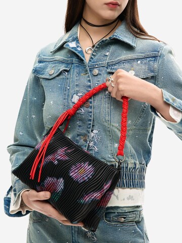 Borsa a spalla 'BAG_XENON DORTMUND 26SAXPAL' di Desigual in nero: frontale