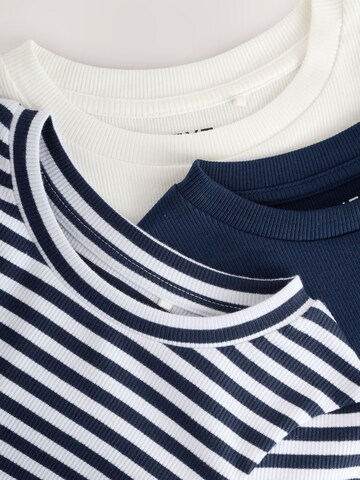 Tricou de la Next pe albastru