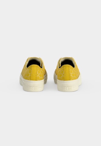CONVERSE Rövid szárú sportcipők 'CHUCK TAYLOR ALL STAR LIFT' - sárga