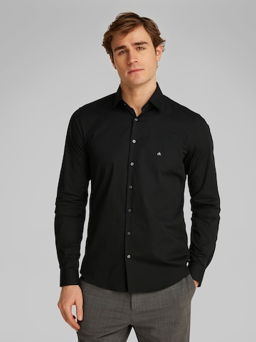 Calvin Klein Slim Fit Hemd in Schwarz: Vorderseite