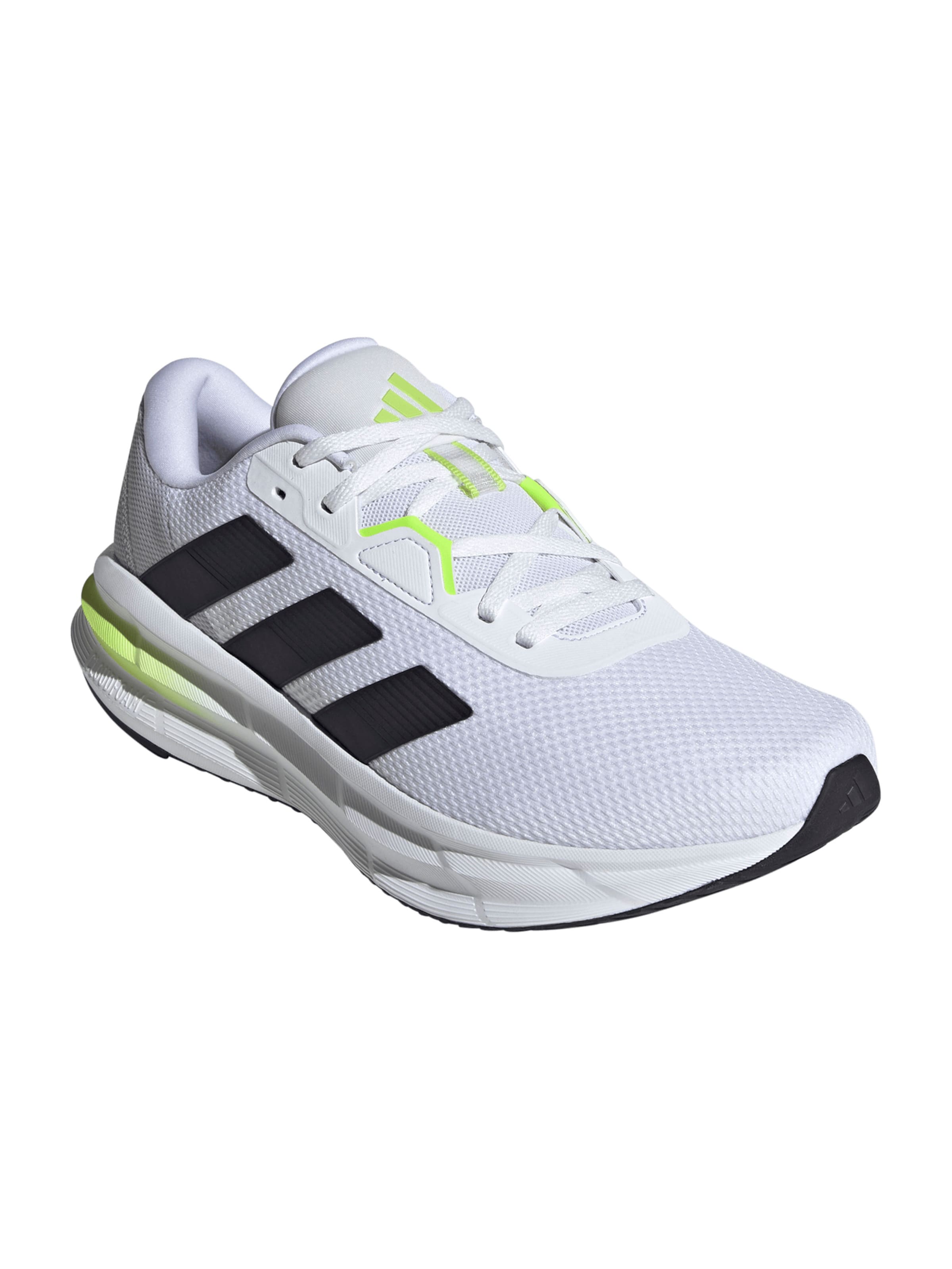 ADIDAS PERFORMANCE Chaussure de course 'GALAXY 7' en noir / blanc, Vue avec produit