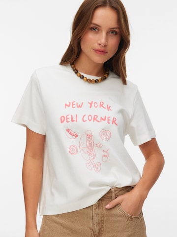 Tricou de la VERO MODA pe alb: față