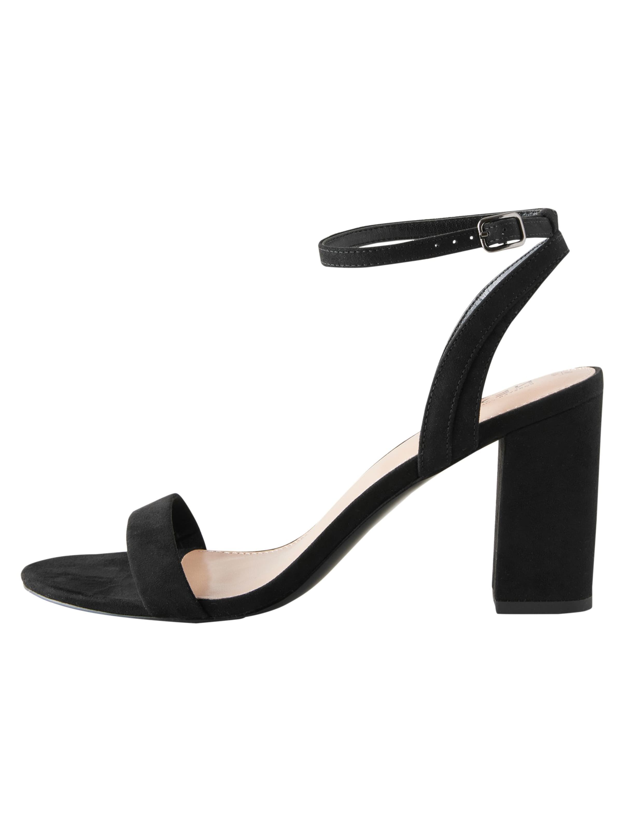 Sandalo con cinturino 'Forever Comfort' di Next in nero: frontale