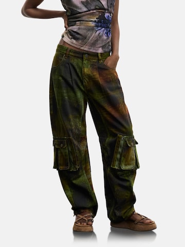 Desigual Regular Broek in Groen: voorkant