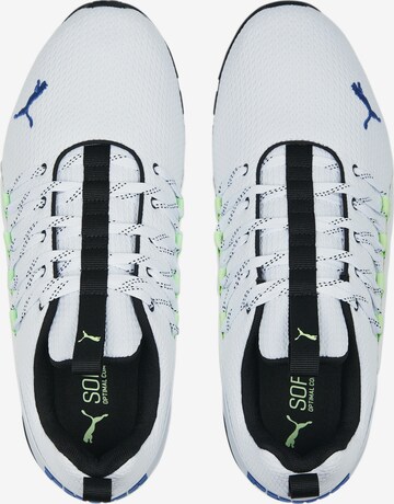 Chaussure de course PUMA en blanc