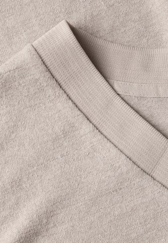 STREET ONE V-Neck T-Shirt in Beige