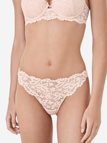 String 'Legende' di ETAM in rosa: frontale