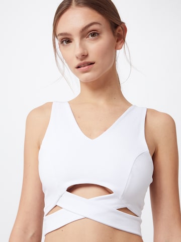ABOUT YOU Top 'Costia' in White