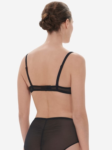 Simone Perele T-shirt Bra 'Intrigue' in Black