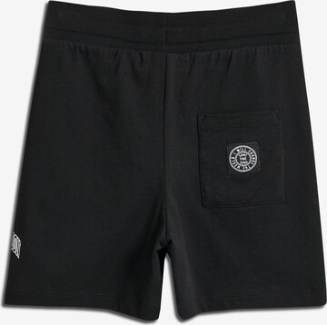 SOMETIME SOON Regular Shorts in Schwarz