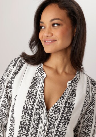 Aniston Kleid in Weiß