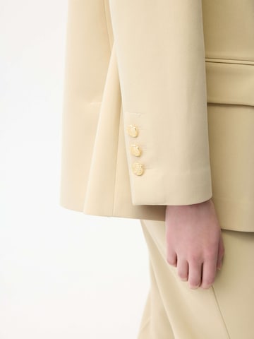 adl Blazers in Beige