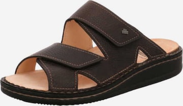 Finn Comfort Pantolette 'Danzig Soft' in Braun: Vorderseite