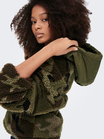 ONLY Between-Season Jacket 'Vilma' in Green