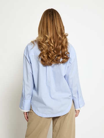 Peppercorn - Camiseta 'Macie' en azul