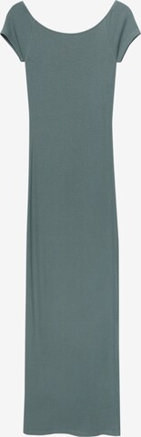 Rochie de la Pull&Bear pe verde: față