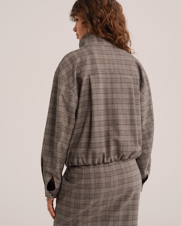 WE Fashion Overgangsjakke i grå