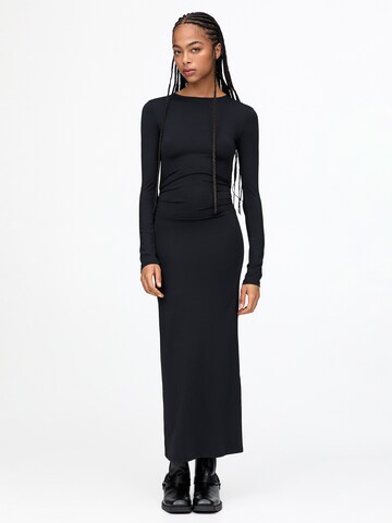 Pull&Bear Kleid in Schwarz: Vorderseite