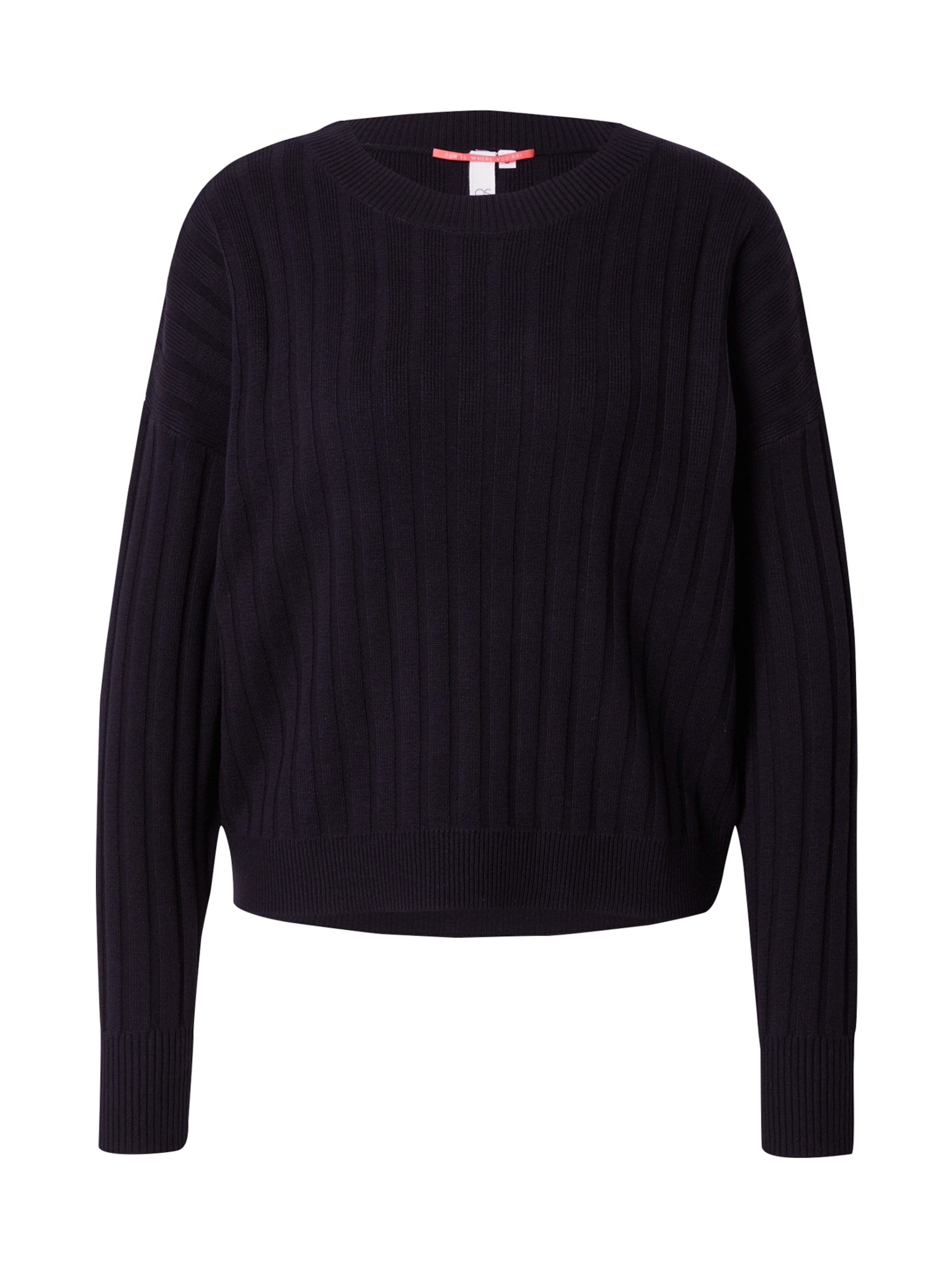 QS Sweater in Black: front