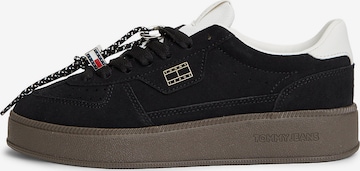 Tommy Jeans Platform trainers in Black: front