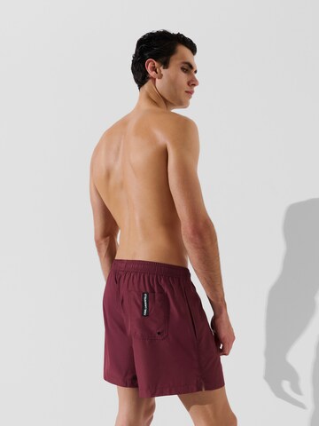 Shorts de bain Karl Lagerfeld en rouge