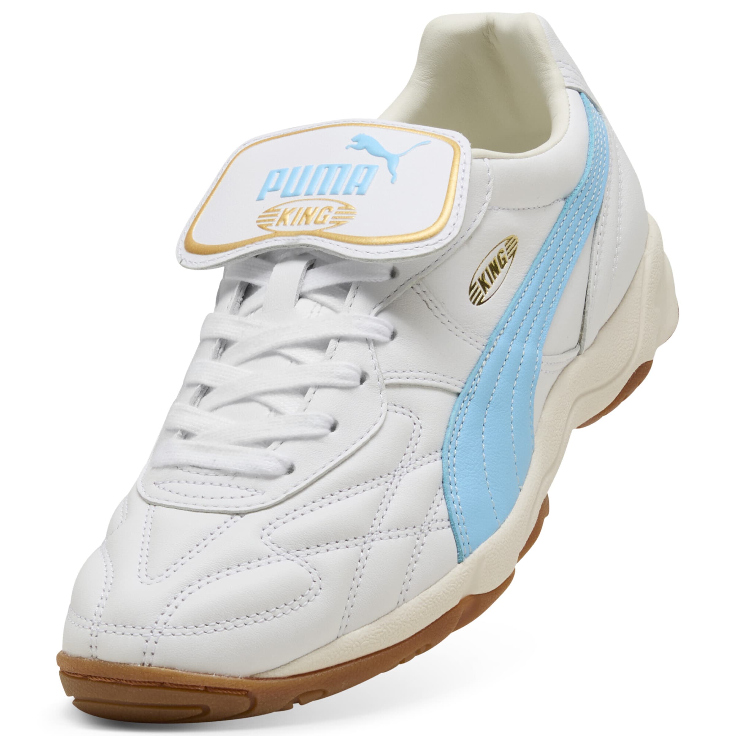 PUMA Platform trainers in White: front