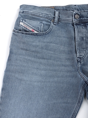 Tapered Jeans '2023 D-FINITIVE' di DIESEL in blu