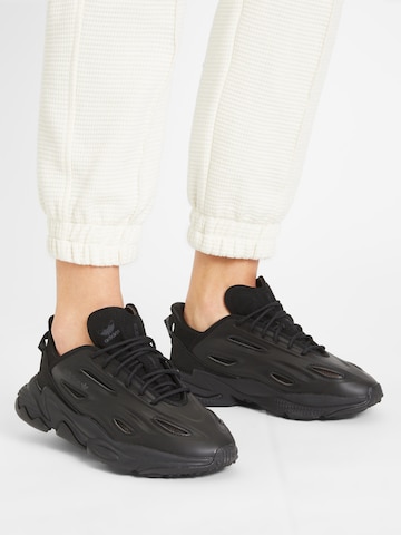 Baskets basses 'Ozweego Celox' ADIDAS ORIGINALS en noir