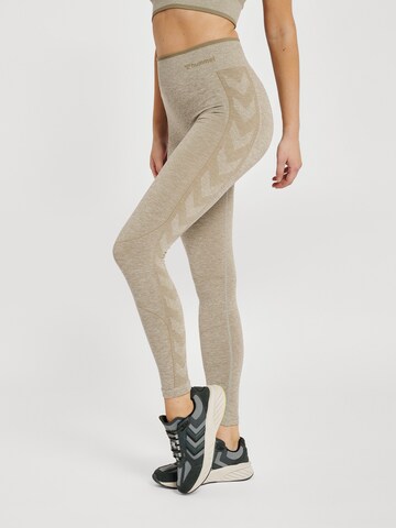 Hummel Skinny Sportbroek in Beige