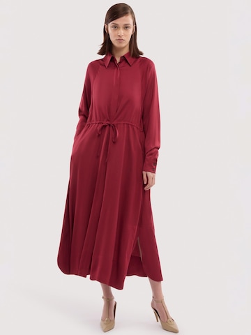 Abito di Trussardi in rosso: frontale