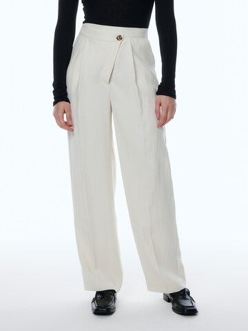 Wide leg Pantaloni 'Nena' di EDITED in bianco: frontale