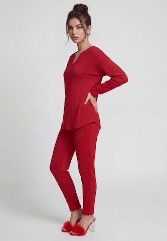 faina Shirt in Red