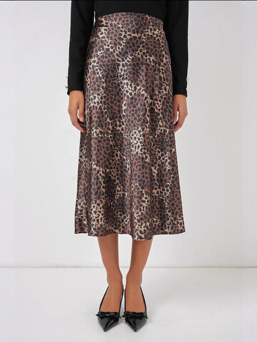 Bigdart - Saia em castanho: frente