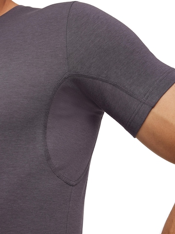 FALKE Undershirt in Grey