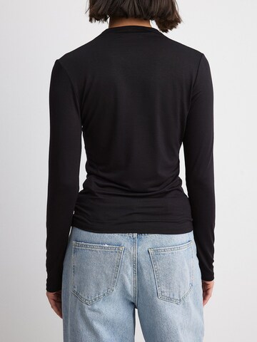 NA-KD Shirt in Schwarz