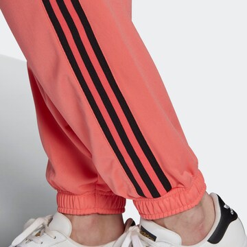 ADIDAS ORIGINALS Tapered Hose in Pink