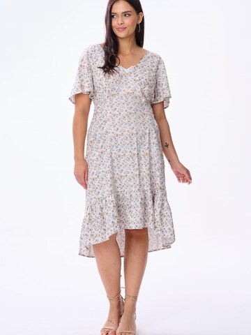 Blue Shadow Kleid‌‌‌‌ in Beige