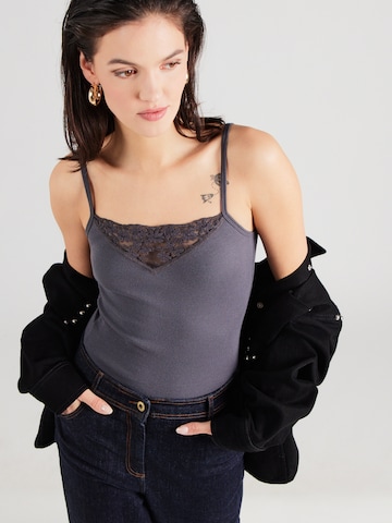 Top di HOLLISTER in grigio: frontale