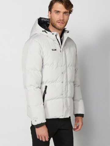 KOROSHI Between-Season Jacket in White