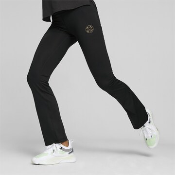 PUMA Bootcut Spodnie sportowe w kolorze czarny: przód