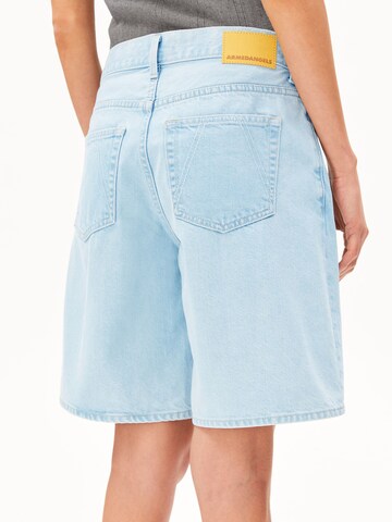 ARMEDANGELS Свободный крой Джинсы 'Thalinaa' в Синий