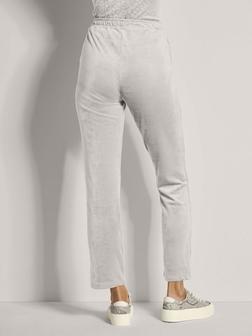 Regular Pantalon MADELEINE en blanc