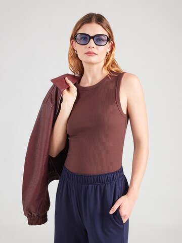 GAP Top in Braun: Vorderseite