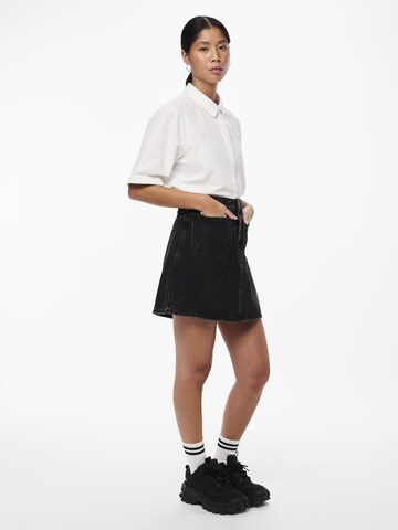 PIECES Skirt 'SKY' in Black