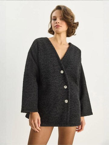 Bianco Lucci Strickjacke in Schwarz