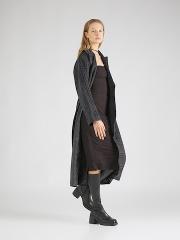 GLAMOROUS Kleid in Schwarz