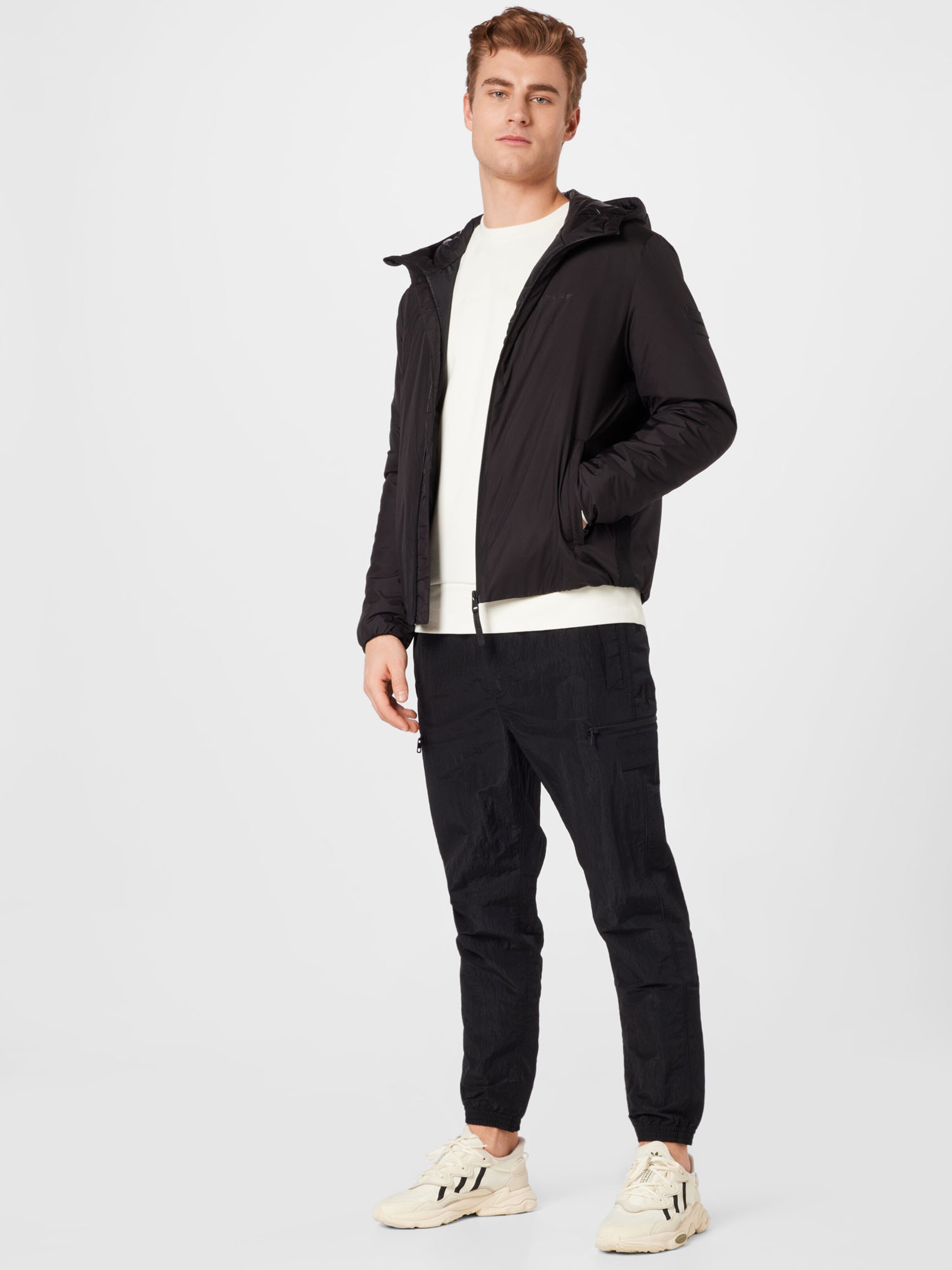Männer Jacken Calvin Klein Jacke in Schwarz - OF45390 Männer Jacken Calvin Klein Jacke in Schwarz - OF45390