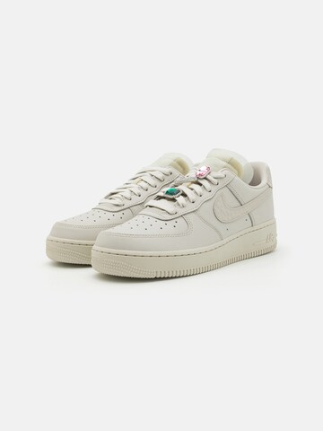 Nike Sportswear Sneakers laag 'Air Force 1' in Beige
